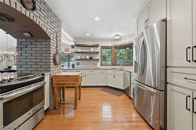 10625 Glen Forest Trail, Brecksville, OH 44141