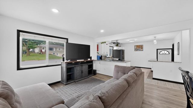 403 3rd Avenue NE, Byron, MN 55920