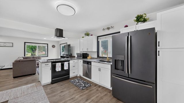 403 3rd Avenue NE, Byron, MN 55920