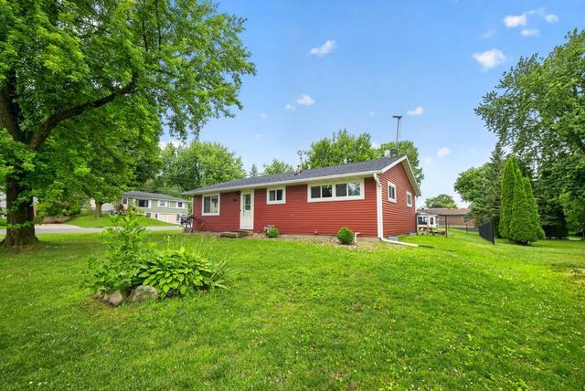 403 3rd Avenue NE, Byron, MN 55920