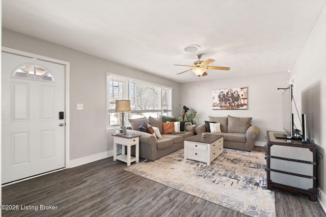 4050 Addison Ln, Louisville, KY 40216