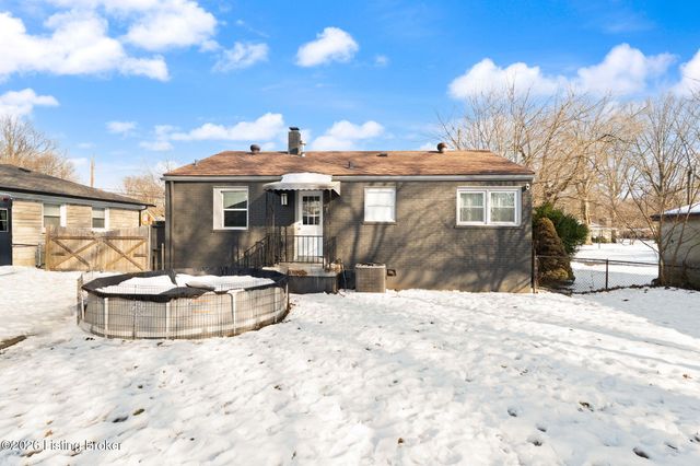 4050 Addison Ln, Louisville, KY 40216