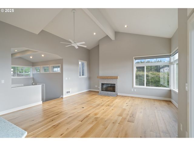 455 CAPES Dr, Oceanside, OR 97134