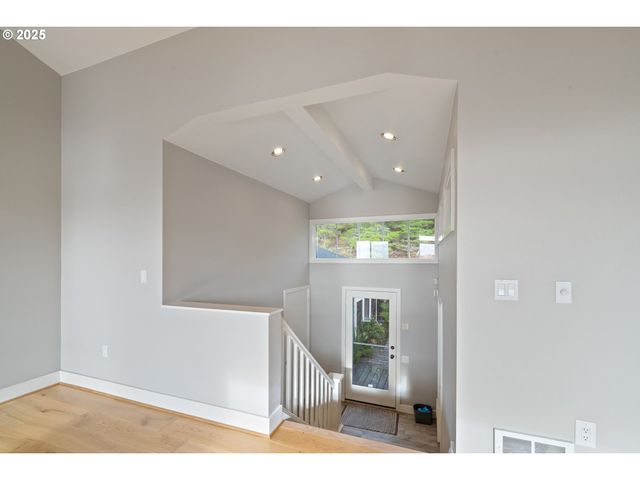 455 CAPES Dr, Oceanside, OR 97134