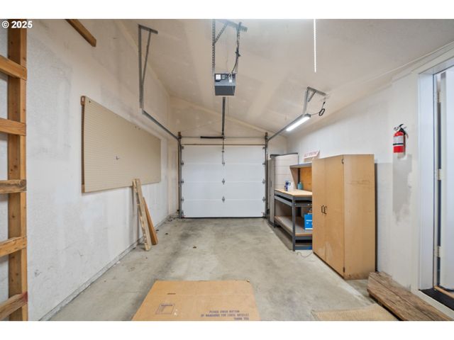 455 CAPES Dr, Oceanside, OR 97134