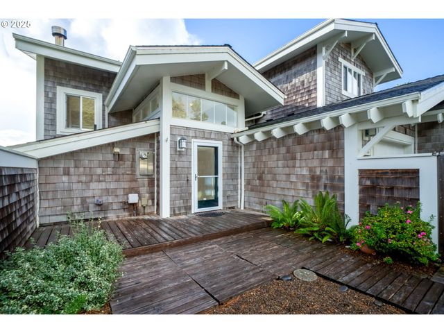 455 CAPES Dr, Oceanside, OR 97134