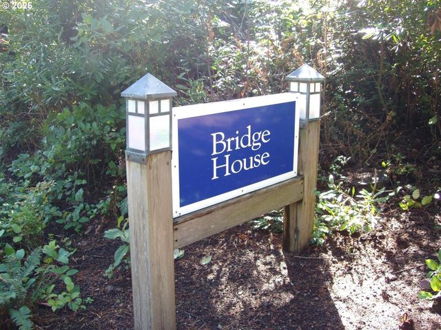 455 CAPES Dr, Oceanside, OR 97134
