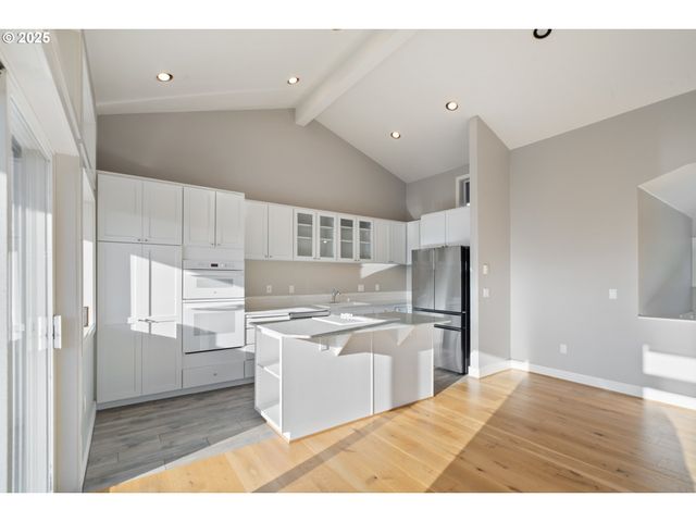 455 CAPES Dr, Oceanside, OR 97134