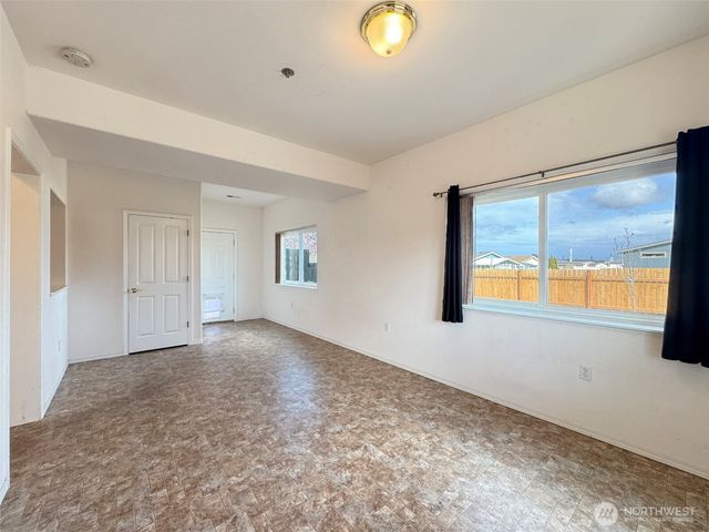 700 W Fir Street, Sequim, WA 98382