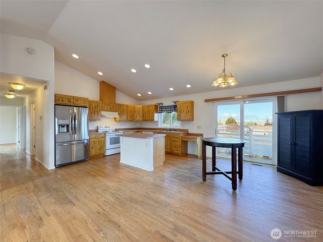 700 W Fir Street, Sequim, WA 98382