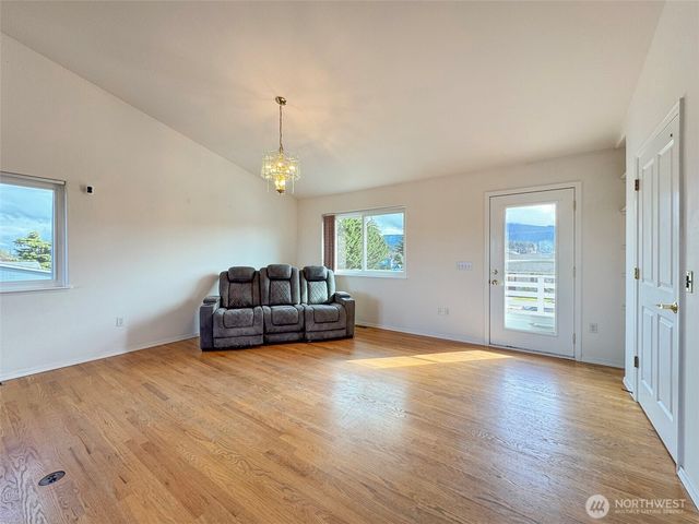 700 W Fir Street, Sequim, WA 98382