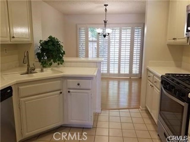 19076 Canyon Court, Lake Forest (el Toro), CA 92679