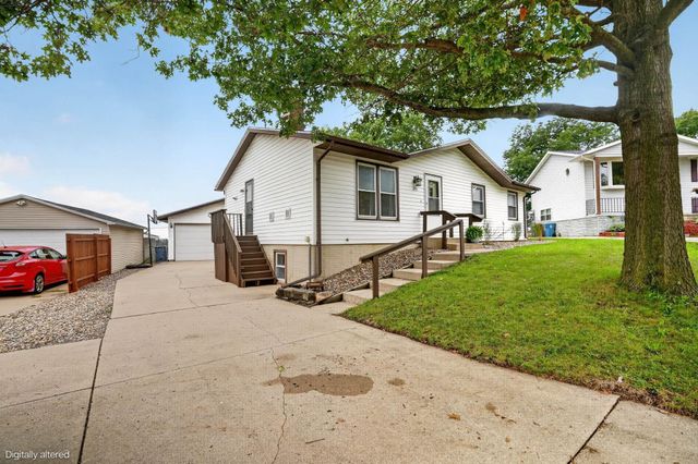 3951 Valdez Drive, Waterloo, IA 50701