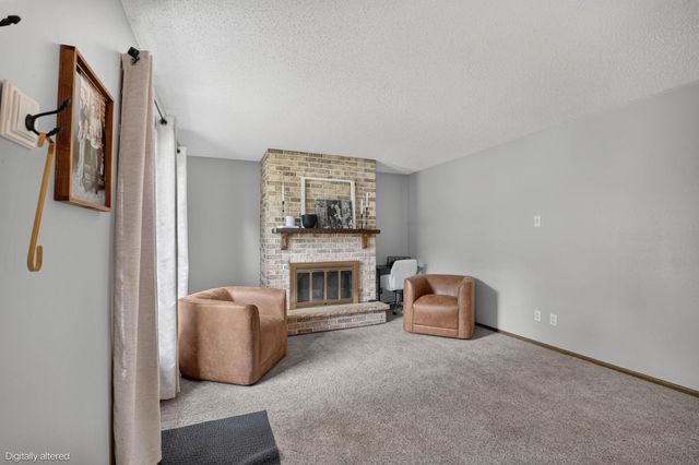 3951 Valdez Drive, Waterloo, IA 50701