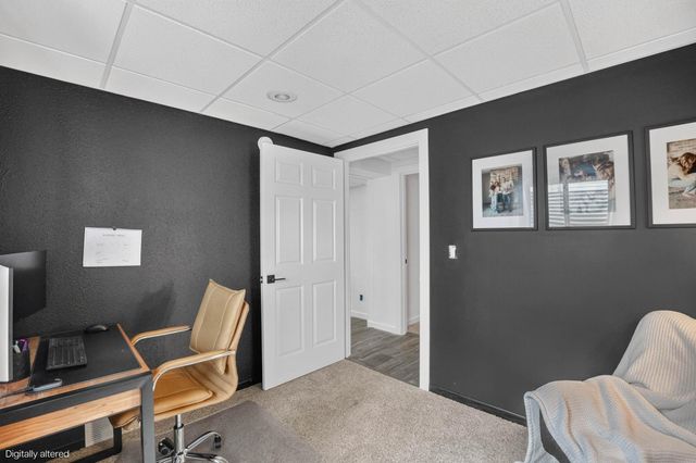 3951 Valdez Drive, Waterloo, IA 50701
