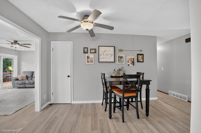 3951 Valdez Drive, Waterloo, IA 50701