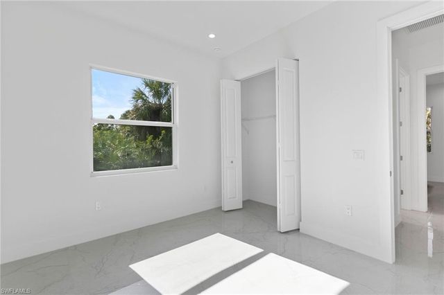 1081 Desoto BLVD S, Naples, FL 34117