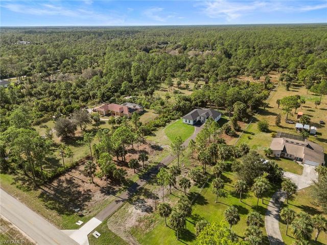 1081 Desoto BLVD S, Naples, FL 34117