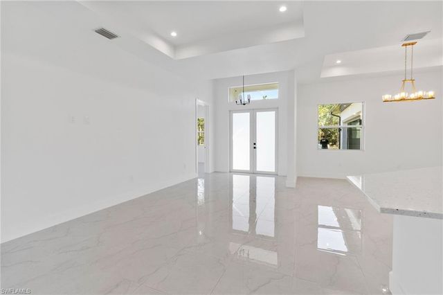 1081 Desoto BLVD S, Naples, FL 34117