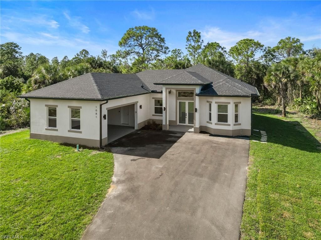 1081 Desoto BLVD S, Naples, FL 34117