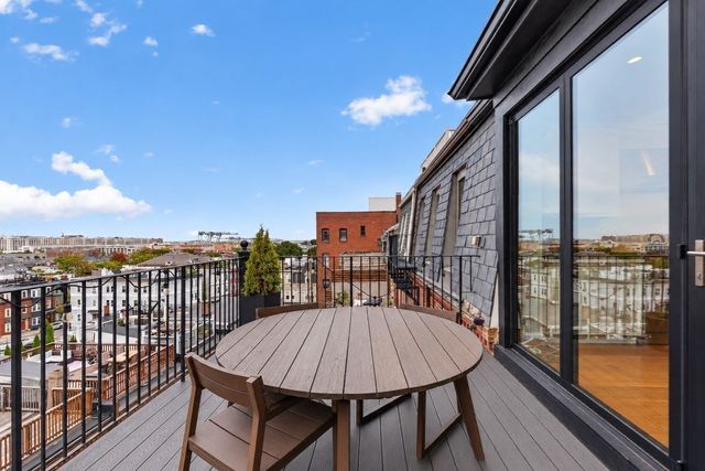550 E Broadway 2, Boston, MA 02127
