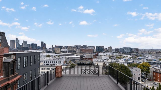 550 E Broadway 2, Boston, MA 02127