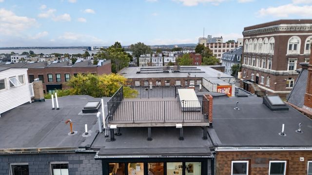 550 E Broadway 2, Boston, MA 02127