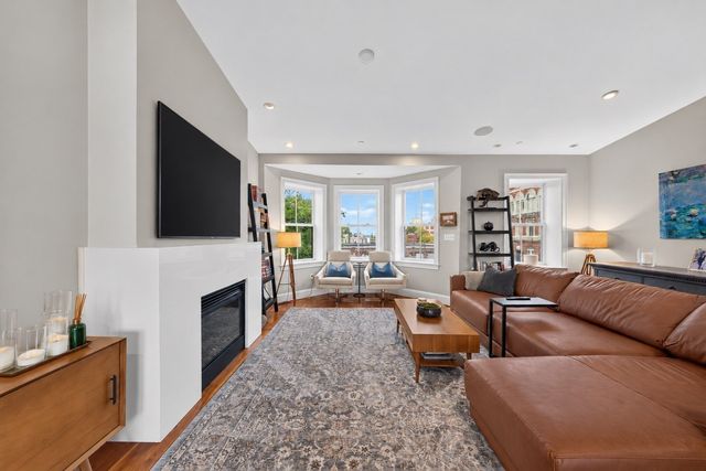 550 E Broadway 2, Boston, MA 02127