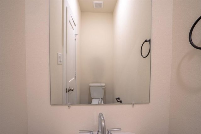 9102 Highland Northern Way, Houston, TX 77088