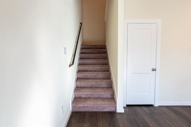 9102 Highland Northern Way, Houston, TX 77088