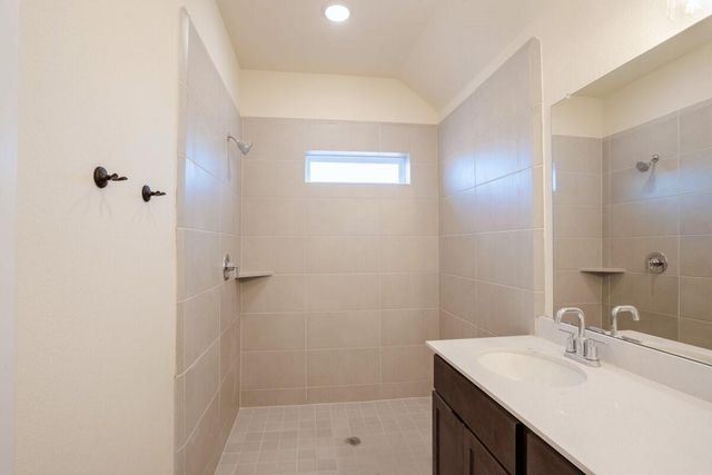 9102 Highland Northern Way, Houston, TX 77088