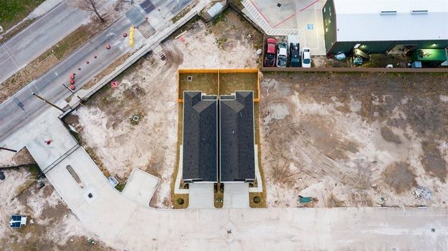 9102 Highland Northern Way, Houston, TX 77088