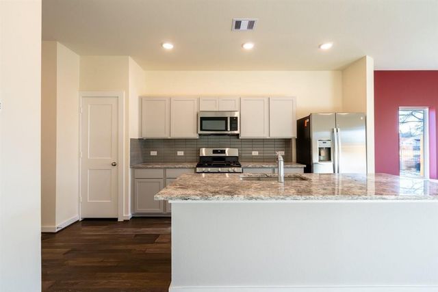 9102 Highland Northern Way, Houston, TX 77088