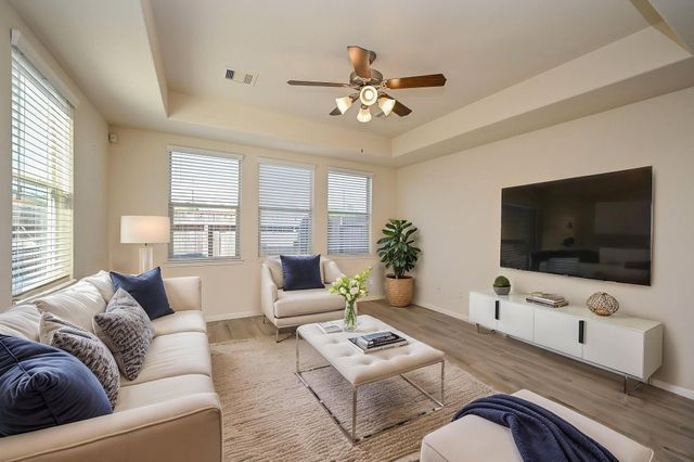 8231 Hawthorn Valley Lane, Houston, TX 77095