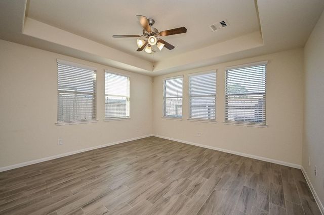 8231 Hawthorn Valley Lane, Houston, TX 77095