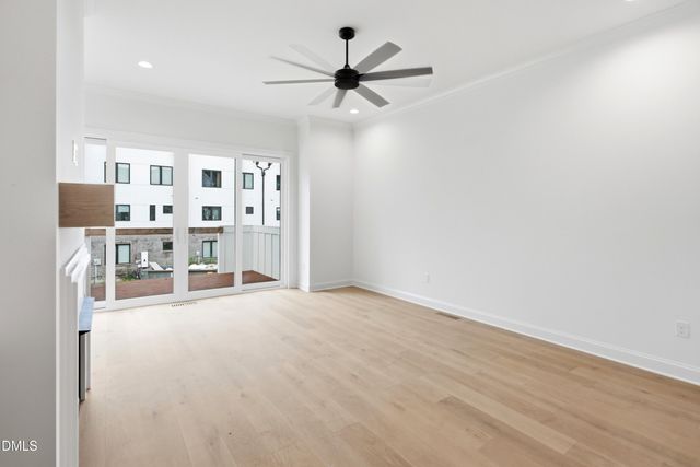 1201 Brookside Drive 112, Raleigh, NC 27604