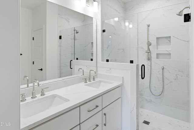 1201 Brookside Drive 112, Raleigh, NC 27604