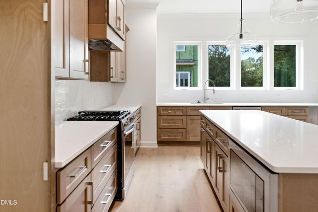 1201 Brookside Drive 112, Raleigh, NC 27604