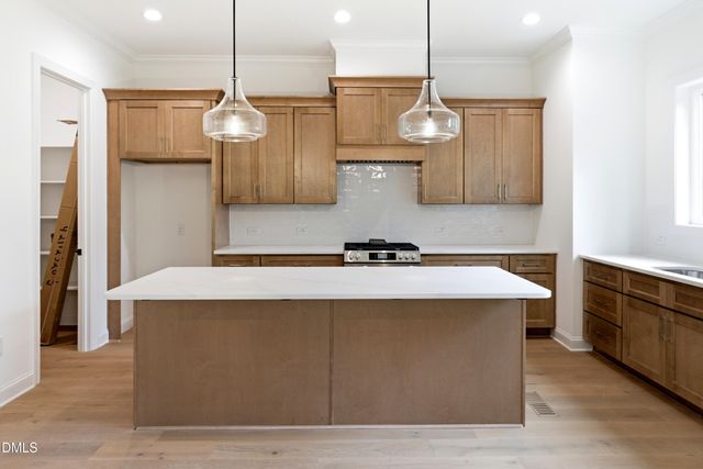 1201 Brookside Drive 112, Raleigh, NC 27604
