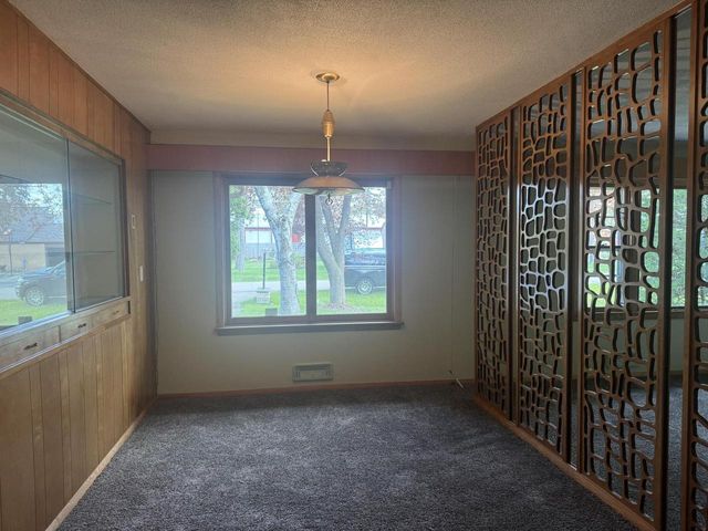 22 WELLE DRIVE, Oshkosh, WI 54902