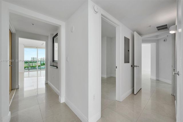 19400 Turnberry Way 932, Aventura, FL 33180