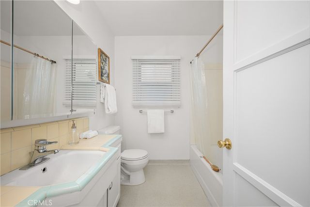 4328 Snowden Avenue, Lakewood, CA 90713