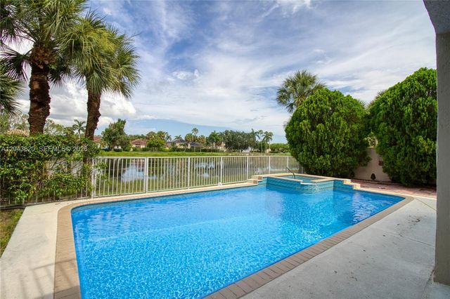 1473 SW 158th Avenue, Pembroke Pines, FL 33027