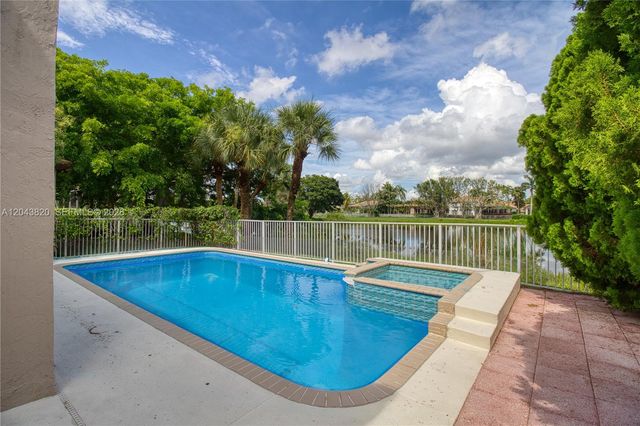 1473 SW 158th Avenue, Pembroke Pines, FL 33027