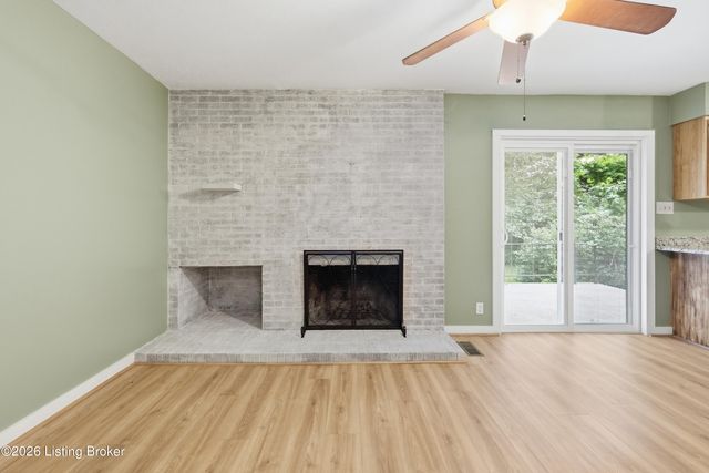 8603 Cool Brook Ct, Louisville, KY 40291