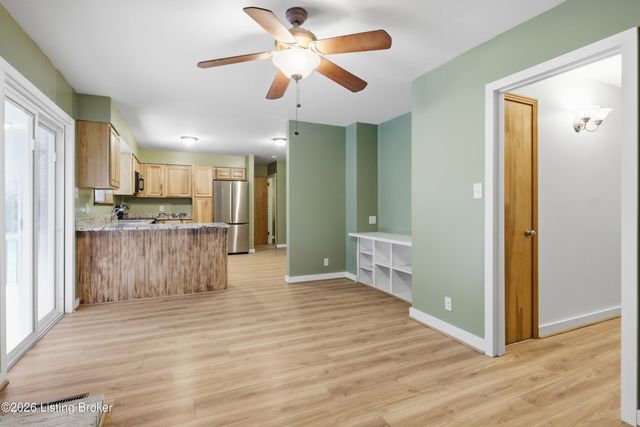 8603 Cool Brook Ct, Louisville, KY 40291