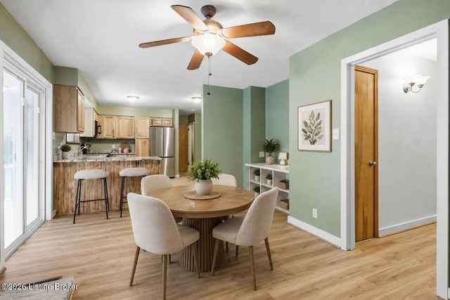 8603 Cool Brook Ct, Louisville, KY 40291