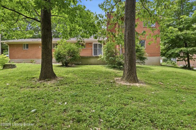 8603 Cool Brook Ct, Louisville, KY 40291