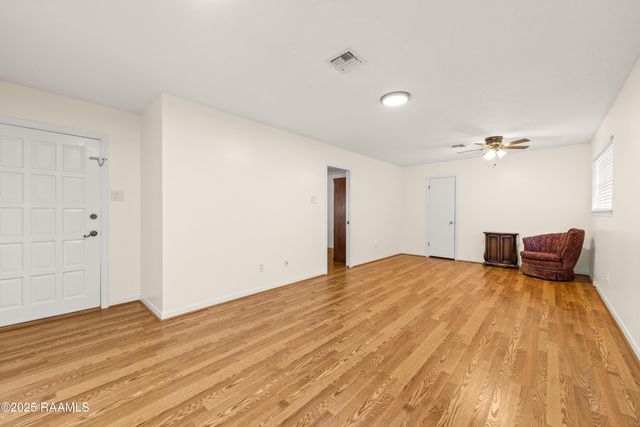 501 Renwood Circle, Lafayette, LA 70503