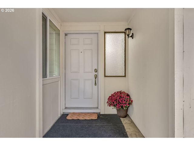 6644 Sw SUSSEX St, Beaverton, OR 97008